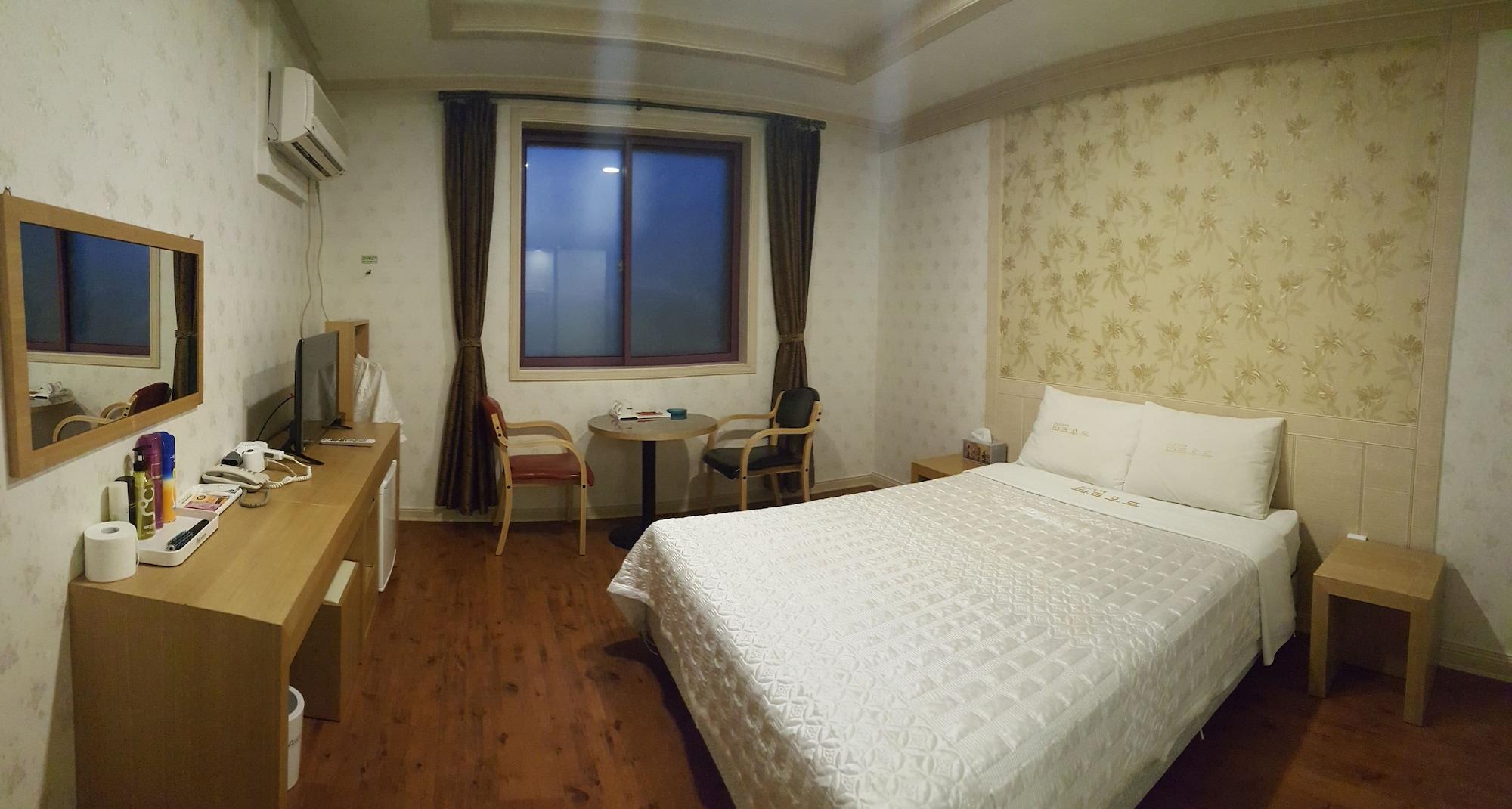 Hotel Parkwood Incheon Airport Exterior photo
